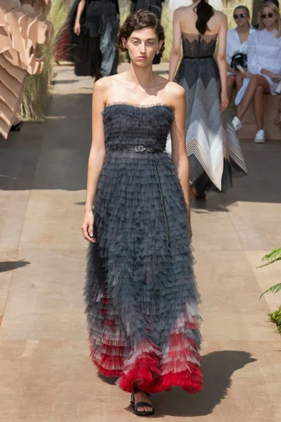Look 29